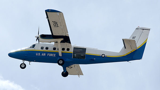 Image of USAF Academy Twin Otter in flight